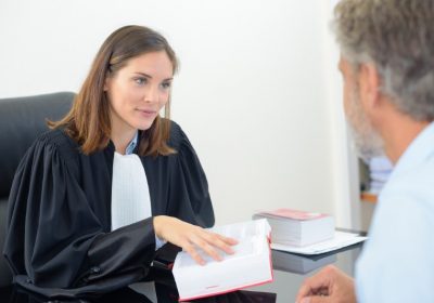 Litige avec un avocat… Quels sont vos droits !